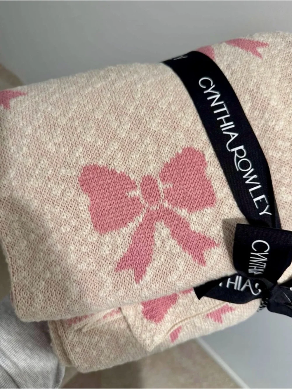 Cynthia Rowley Cream Throw Blanket with Pink Bow Pattern